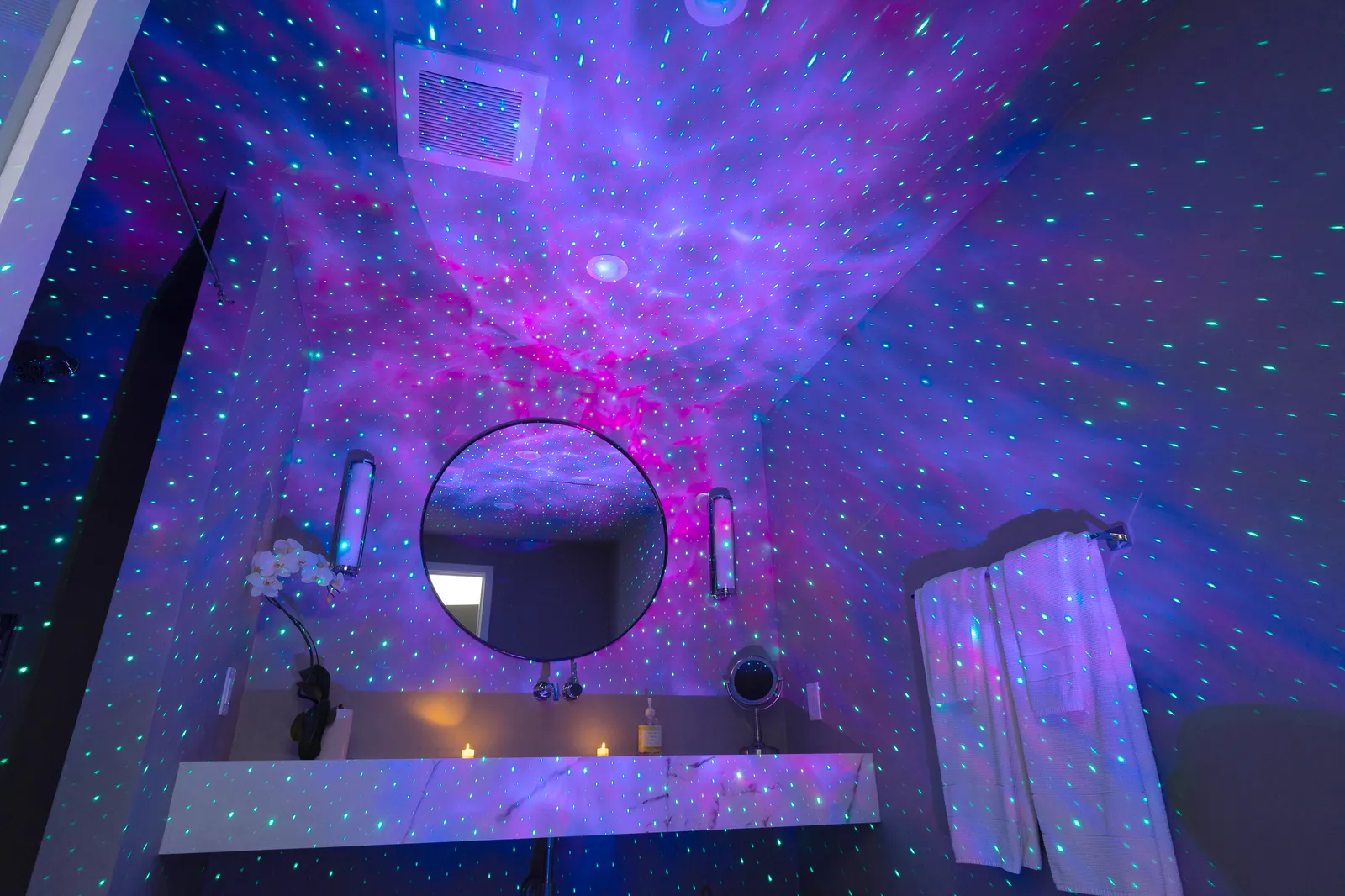 Calming sensory light in a care environment